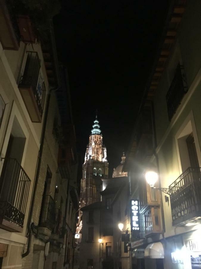 Azotea De La Catedral Apartment Toledo Bagian luar foto